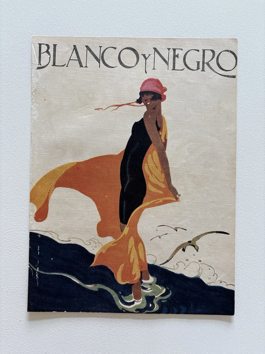 Antique  Art Deco Seaside Fashion Cover – Blanco y Negro Magazine